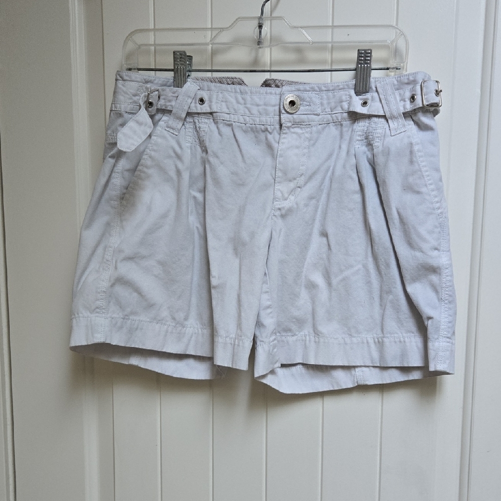 Smart Set Junior's White Pleated Shorts